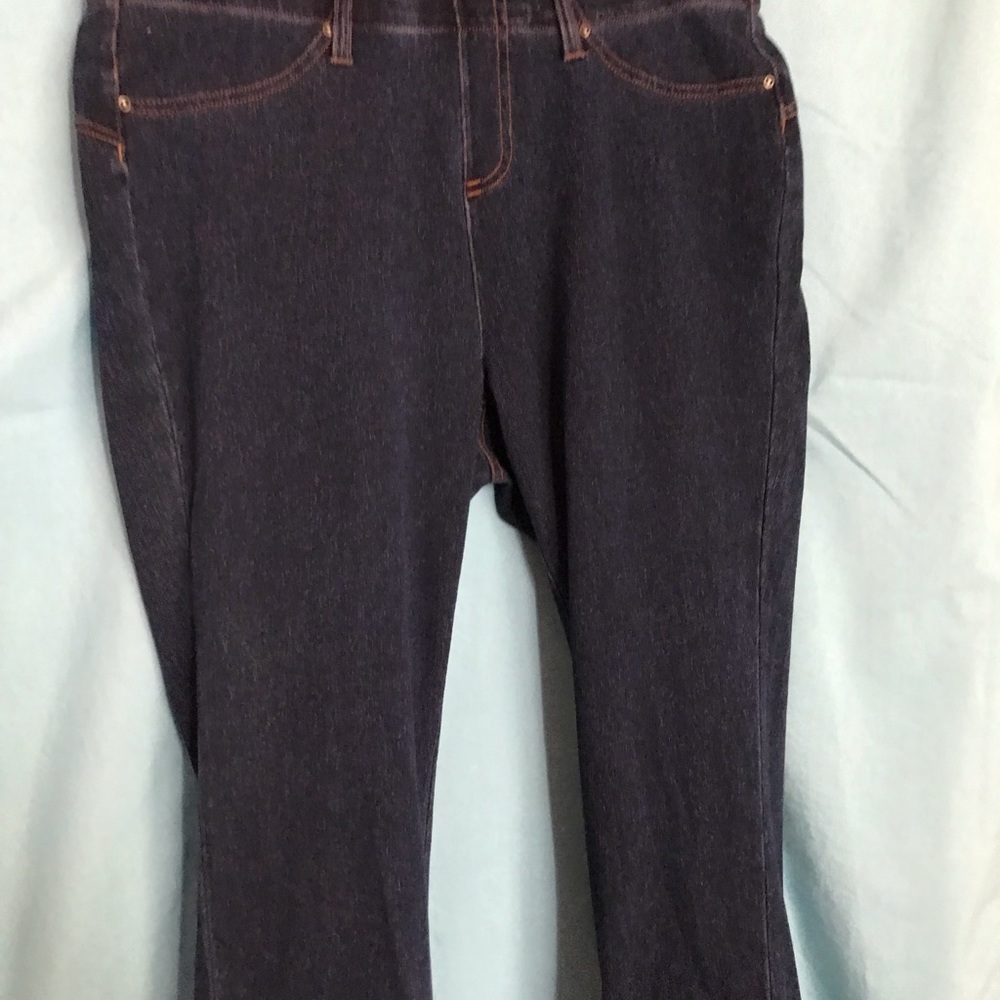 Women’s stretch denim crop pants